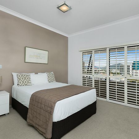 Mantra Esplanade Hotel Cairns Eksteriør billede