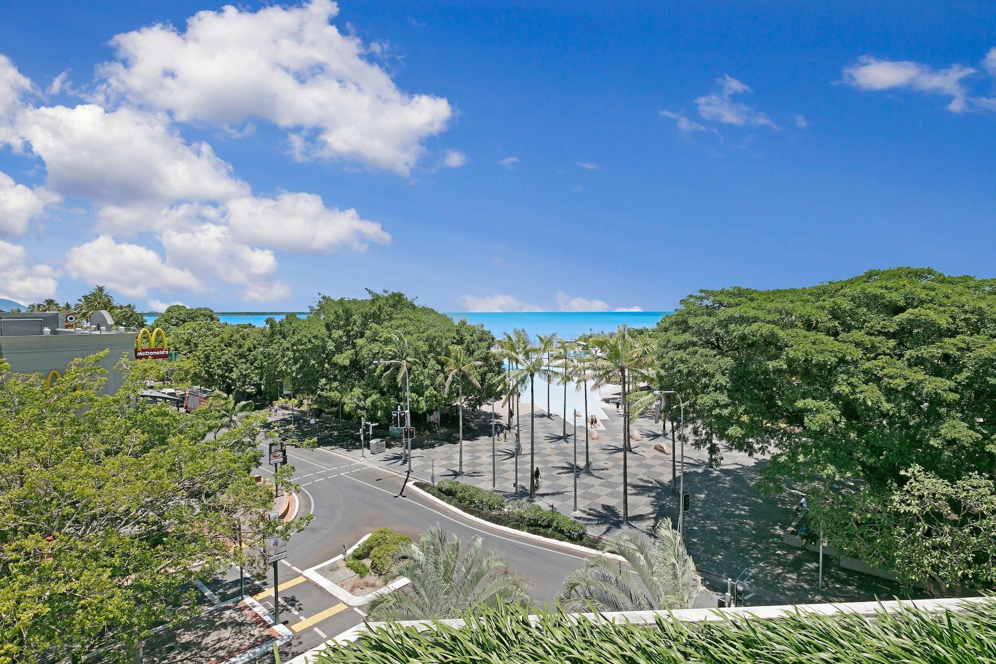 Mantra Esplanade Hotel Cairns Eksteriør billede