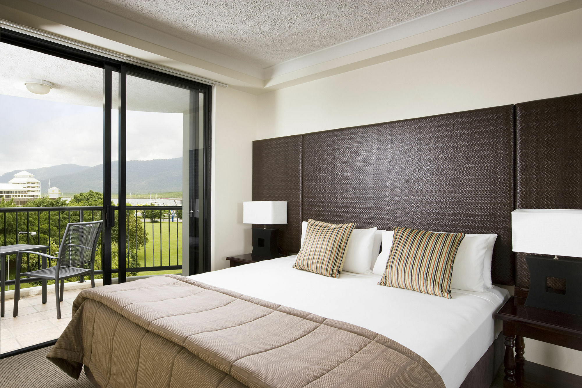 Mantra Esplanade Hotel Cairns Eksteriør billede